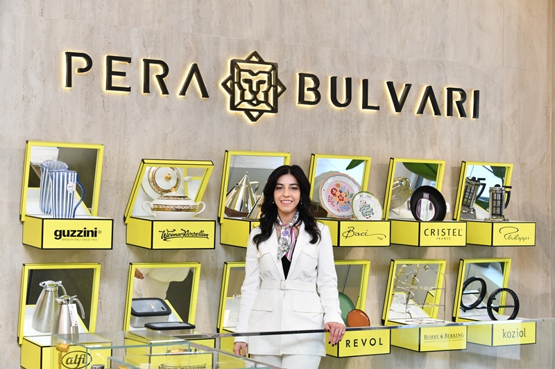 Beyza Karaca Bozkurt :  Köklerinden Ald��� �lham� Ça�da� Tasar�m Vizyonuyla Birle�tirerek Özgün Bir Liderlik Modeli Ortaya Koydu